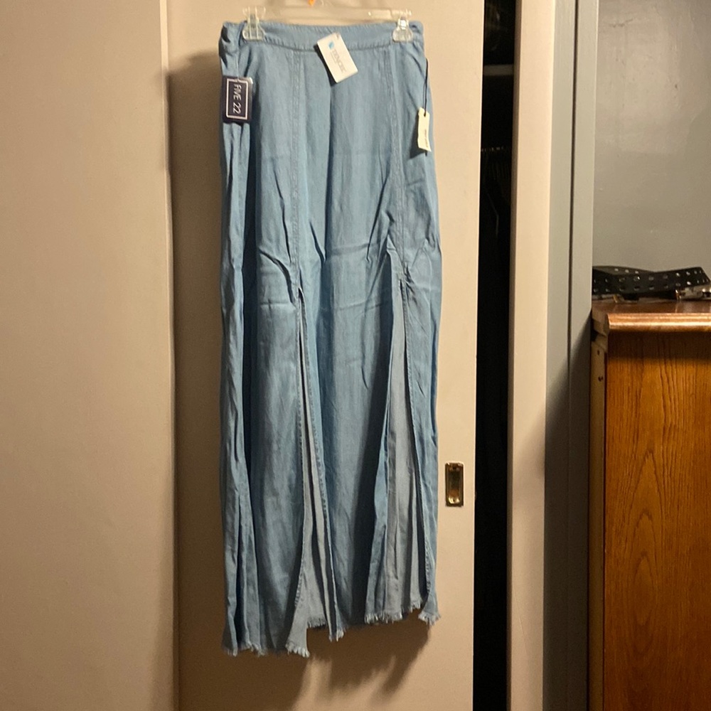 Maxi skirt